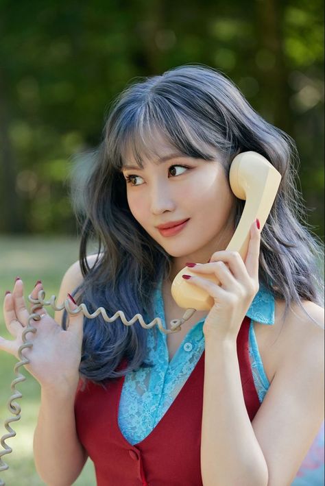 Twice Momo Wallpaper, Twice Photoshoot, Sana Momo, Chaeyoung Twice, Hirai Momo, Infp, One In A Million, Mbti, Pop Group