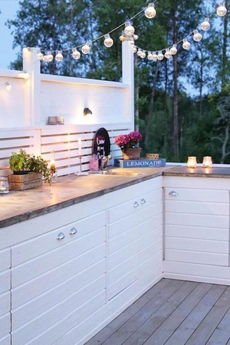 Outdoor Kitchen Cupboard Ideas, Wooden Outdoor Kitchen Ideas, Outdoor Kitchen Against The House, L Shape Outdoor Kitchen, L Shaped Outdoor Kitchen, Outdoor Cupboard, Counter Storage, Barbecue Garden, Coastal Cottage Style