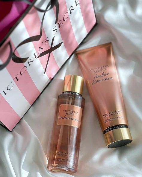 Hygiene Aesthetic, Perfume Victoria Secret, Amber Romance, Victoria Secret Fragrances, Fragrance Lotion, Body Splash, Victoria Secret Perfume, Eye Makeup Tips, Victoria Secrets