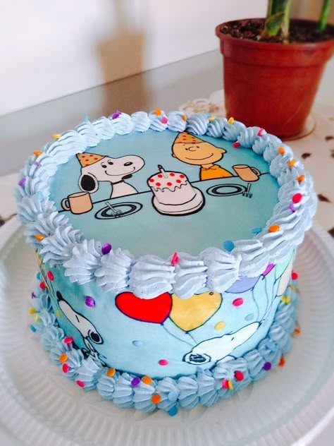 Bolo Snoopy, Snoopy Cake, Snoopy Birthday, Cute Baking, Creative Birthday Cakes, Beautiful Birthday, Pretty Birthday Cakes, Cute Birthday Cakes, Cute Desserts