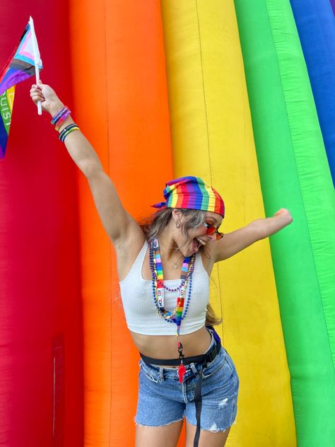 Pride Weekend Outfit, Pride Fest Outfit Ideas, Pride Outfit Inspo Women, Fem Pride Outfits, Pride Inspo Outfits, Cute Pride Outfits For Women, Trendy Pride Outfit, Outfits To Wear To Pride, Summer Pride Outfit