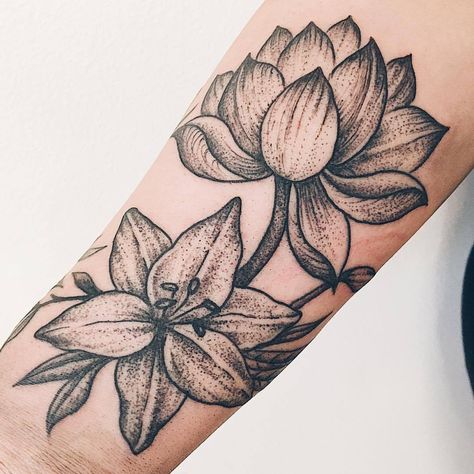 Shaded Flowers, Shade Flowers, Flower Tattoos, Flower Tattoo, Shades, Tumblr, Tattoos, Flowers