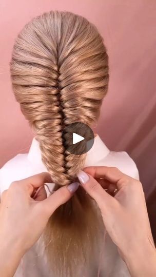 Faux Fishtail Braid, Faux Fishtail, Fishbone Hairstyle, Fishtail Braid Tutorial, Fishbone Braid, Graduation Hair, Fishtail Braid Hairstyles, Ponytail Tutorial, Curly Braids