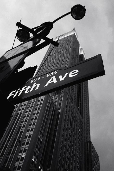 New York Wallpaper Nyc, Voyage New York, Black And White Photo Wall, I Love Nyc, Empire State Of Mind, Fotografi Vintage, Dream City, Concrete Jungle, City Photography