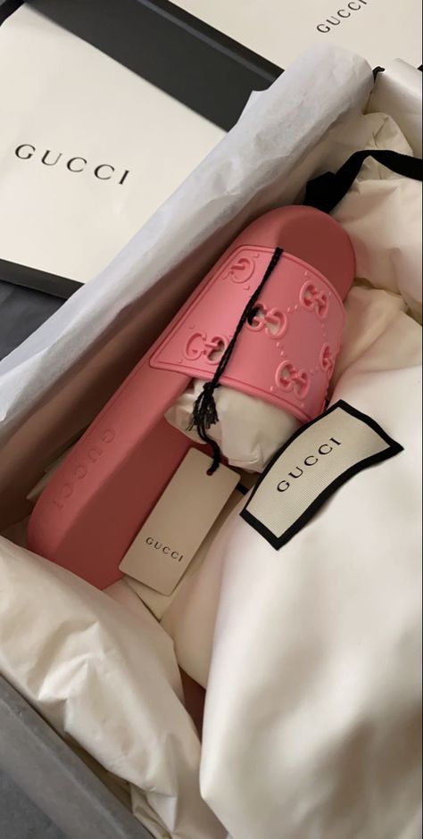 Pink Gucci Slides, Cute Slides, Pretty Sneakers, Crocs Fashion, Gucci Slides, Pretty Sandals, Trendy Shoes Sneakers, Pink Lifestyle, Pretty Shoes Sneakers