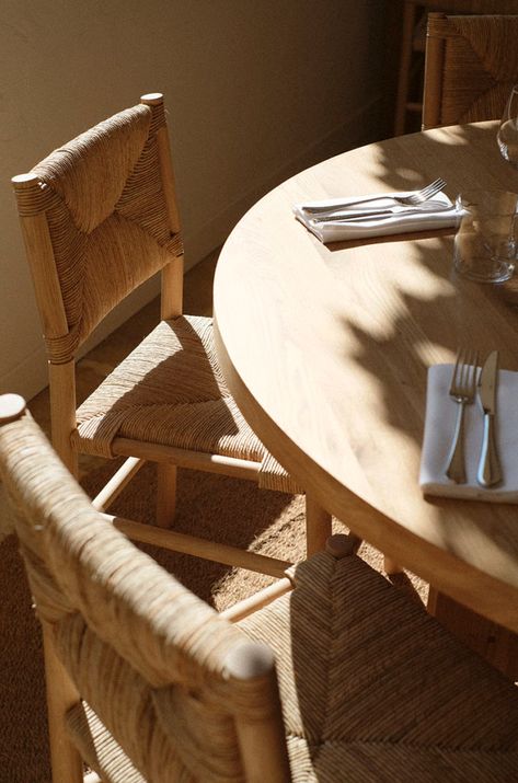 Community Table Restaurant, Provence House, Foyer Staircase, Bamboo Chandelier, Community Table, Contemporary Pottery, Wall Niche, Provence Style, Nordic Interior