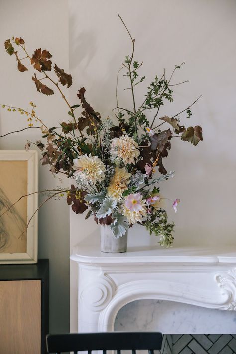 Simple Steps for a Stunning Fall Table on apartment 34 Tabletop Styling, Monterey Wedding, Fall Tones, London Wedding Venues, Church Wedding Decorations, Cool Color Palette, Funny Wedding Photos, Minimal Living, Monterey California