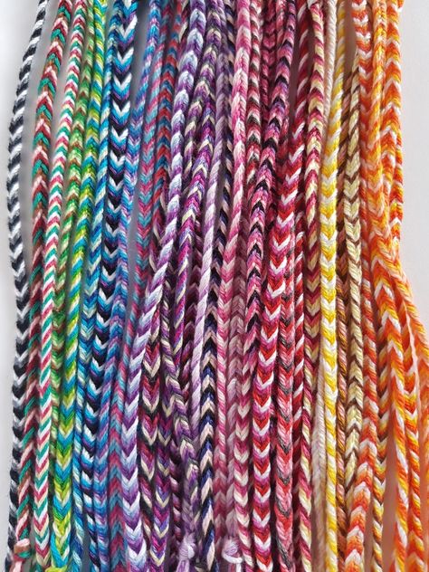 Friendship Anklets, Fishtail Friendship Bracelets, Diy Anklet, Chinese Staircase, Vsco Bracelets, Anklet Ideas, Fishtail Bracelet, Chevron Friendship Bracelets, Braided Friendship Bracelets