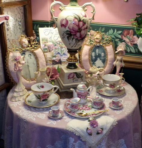 DEBBIE-DABBLE BLOG: "Tea Table" and Chandy in the Dining Room. 2023 French Tea Room Interior, Tea Room Interior, Dining Room 2023, Victorian Tea Room, Vintage Tea Rooms, Mini Tea Set, French Tea, Lilac Tree, Room 2023