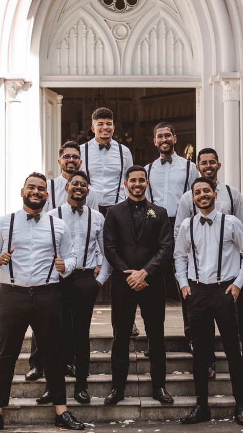 Groom All Black Suit With Groomsmen, Groomsmen Attire Black Vest, Black On Black Groom, Black Suspenders Groomsmen, Groomsmen And Bridesmaids Colors, All Black Groom Attire, Groomsmen Attire Black, Indian Wedding Suits Men, Groomsmen Poses