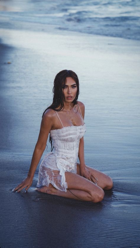 Beach Dress Photoshoot, Megan Fox Photoshoot, Beach Fashion Shoot, Megan Fox Style, Wet Dress, Beach Model, Glam Photoshoot, Beach Pictures Poses, Beach Photography Poses