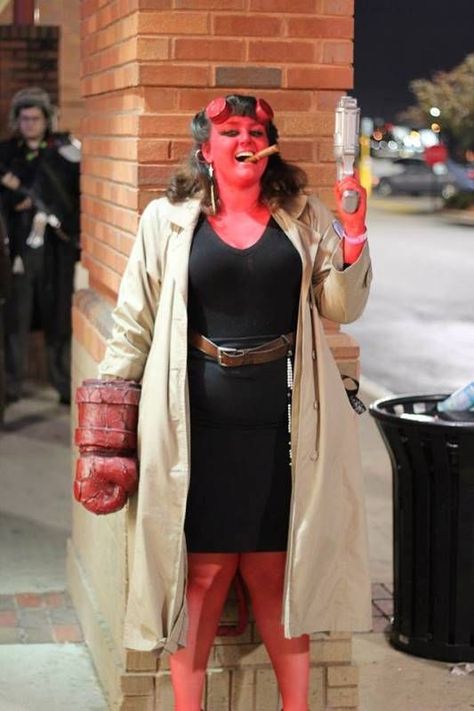 DIY Hellboy Halloween Costume Idea 3 Hellboy Costume, Plus Size Halloween Costumes, Plus Size Costume, Plus Size Halloween Costume, Plus Size Cosplay, Plus Size Costumes, Women Ideas, Plus Size Halloween, Party Kleidung