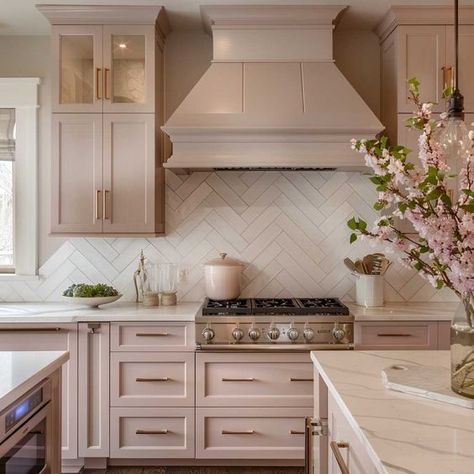 7+ Chic Painting Kitchen Cabinets Ideas with Pink and Bronze Highlights • 333+ Inspiring Lifestyle Ideas Dusty Rose Kitchen Cabinets, Blush Pink Kitchen Cabinets, Light Pink Kitchen Cabinets, Mauve Kitchen Cabinets, Blush Cabinets, Painting Kitchen Cabinets Ideas, Blush Kitchen, Pink Kitchen Cabinets, Pink Cabinets