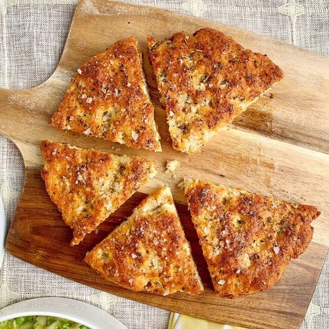 Today, we're making 2 Ingredient Dough Focaccia! You guys know I love that magical 2 ingredient dough. We've made a couple different recipes so far using variations of that basic mix. But, today's focaccia is easily my favorite one so far! So, we start with the 2 main stars of the show: self rising flour and nonfat plain greek yogurt. These are both things that I keep in the pantry and fridge at all times. Actually, I like to buy the individual servings of the greek yogurt instead… 2 Ingredient Focaccia Bread, 2 Ingredient Dough, Baking Breads, Focaccia Recipe, Dough Recipes, Food Plan, Focaccia Bread, 2 Ingredient, Self Rising Flour