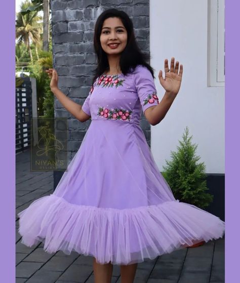 Lavender Frock For Women, Latest Short Frock Designs, Half Frock Models, Half Frocks For Women, Lavender Frock, Frock Traditional, Trendy Frocks, Frocks For Women Party, Short Frocks For Women