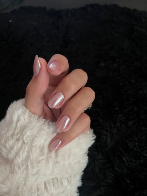 Gel, nails, short, classic, Haley Bieber Nails Short, Gel For Short Nails, Hailey Beiber Nails Pink, Hailey Beiber Nails Trend Pink, Hailey Bieber Nails Pink, Hayley Bieber Nails, Short Nails Inspiration, Gel Nails Short, Hailey Bieber Nails