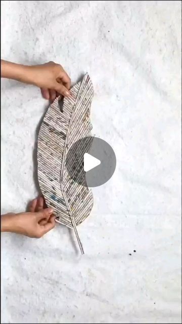 hobbyideas on Instagram: "Newspaper craft diy#diy#craftideas#homedecor" Home Decor With Newspaper, Magazine Crafts Diy, Newspaper Crafts Diy Creative, Newspaper Decorations, Crafts With Newspaper, Craft With Newspaper, Card Board Crafts, Diy Newspaper Crafts, News Paper Crafts