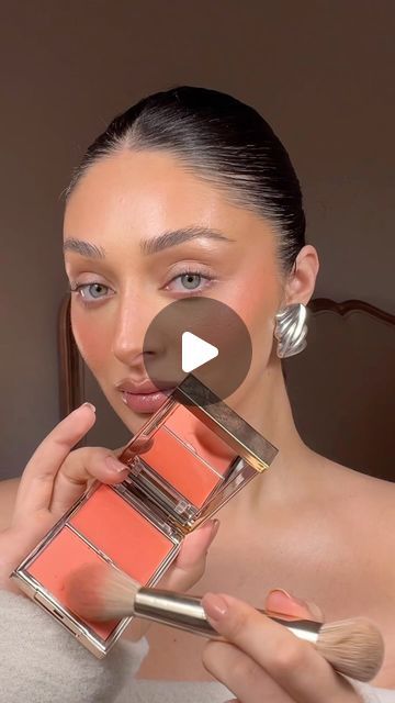 Patrick Ta Beauty on Instagram: "It’s giving golden hour🧡✨ @vanessanicolestern is wearing Spring’s premier cheek shade, She’s The Moment, our new bold & buzzy peach blush duo.   #PatrickTaBeauty" Blush On Temples, Patrick Ta Blush Duo, Peach Blush Makeup, Patrick Ta Blush, Peachy Makeup Look, Peach Makeup, Orange Blush, Chinese Makeup, Makeup Secret