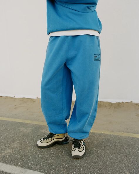 Stussy Sweatpants, Nike Sweatpants Outfit, Stussy Fleece, Nike Air Penny, Nike X Stussy, Heavy Knit Sweater, Sweatpants Outfit, Streetwear Fits, Another Round