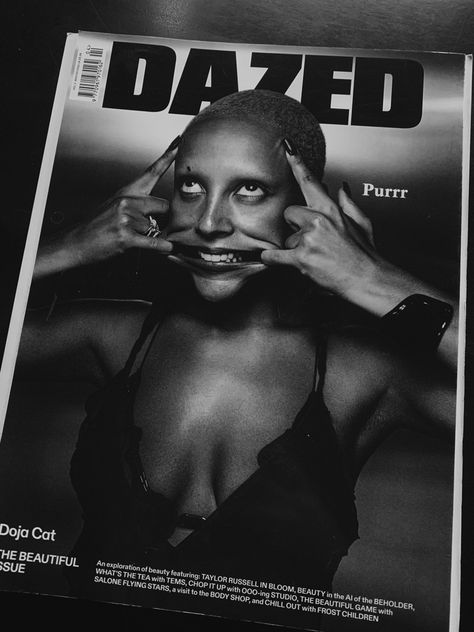 Doja Cat Aesthetic Black And White, Black And White Doja Cat, Doja Cat Magazine, Doja Cat Poster, Instagram Food Pictures, Cat Magazine, Taylor Russell, Cat Poster, Cat Model