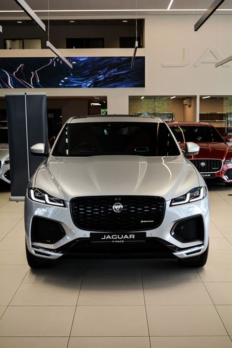 With a confident new exterior, stunningly crafted all-new interior, the latest generation Pivi Pro infotainment and the choice of in-line four and six-cylinder engines including PHEV** and MHEV technology, the new Jaguar F-PACE is more luxurious, connected and efficient. New Jaguar Car, Jaguar Pace, New Jaguar, Jaguar (cars), Jaguar Cars, Jaguar F Pace, Jaguar Models, Jaguar Car, Vintage Classics