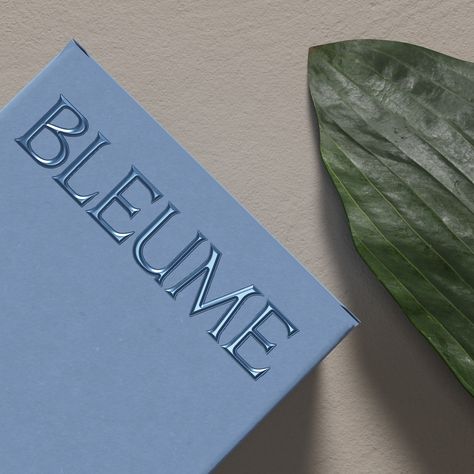 Bleume :: Behance Clean Wallpaper, Creative Brand Identity, Visuell Identitet, Perfume Packaging, Branding Design Inspiration, Branding Packaging, Creative Packaging, Corporate Design, Graphic Design Branding