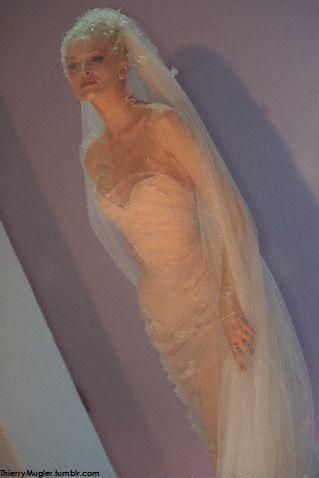 VFILES | Thierry Mugler Mugler Wedding, Mugler 1999, Thierry Mugler Haute Couture, Hourglass Style, Runway Gowns, Hourglass Fashion, Dream Wedding Decorations, Dream Wedding Ideas Dresses, Thierry Mugler