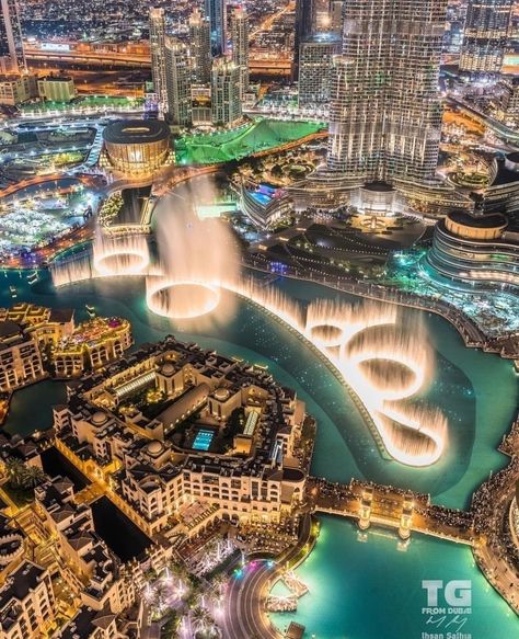 et´s explore Dubai - @amazing_dubai_shots . . . . . . Let´s explore Dubai - @amazing_dubai_shots . . . . . . Let´s explore Dubai - Dancing Fountain, Germany Architecture, Dubai Tourism, Rich Kids Of Instagram, Dubai Holidays, Dubai Vacation, Luxury Boat, Visit Dubai, Holiday Places