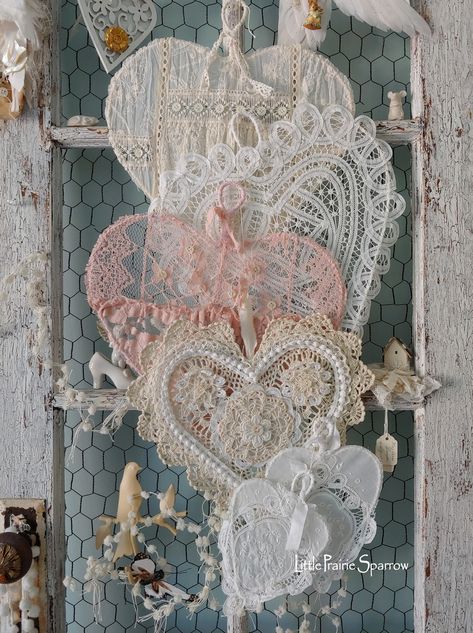 Doily Heart for Shabby Chic Decor Wedding Backdrop Brides - Etsy Australia Valentines Crafts With Doilies, Doily Valentines, Shabby Chic Hearts Diy, Valentine Crafts With Heart Dollies, Fabric Hearts Shabby Chic, Brides Chair, Shabby Chic Craft Room, Shabby Sheek, Doily Art