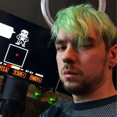 Jacksepticeye on Instagram: “I'm going insane trying to do this...” Jacksepticeye Memes, Septic Eye, Sean William Mcloughlin, Stay Determined, Film Theory, Jack And Mark, Game Grumps, Youtube Gamer, Fav Youtubers