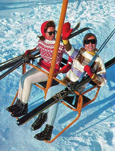 1962  #TuscanyAgriturismoGiratola  Repost By Pulseroll the leaders in Vibrating training & recovery products.  https://pulseroll.com/ Slim Aaron, Ski Aesthetic, Ski Vintage, Vintage Ski Posters, Apres Ski Party, Ski Bunnies, Ski Bums, Retro Ski, Ski Posters