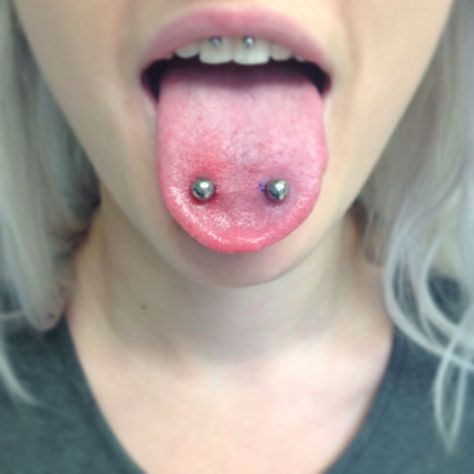 Can I have this? Horizontal tongue ring...maybe I should have got this instead Scoop Piercing Tongue, Scoop Piercing, Scoop Tongue Piercing, Surface Tongue Piercing, Piercing Tongue, Surface Piercing, Tongue Ring, Tongue Piercing, Tongue Rings