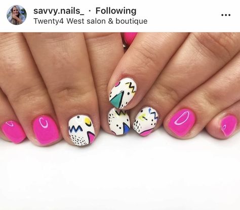 90s Inspired Nails Acrylic, Nails 2023 Trends Shellac, 80s Nails Aesthetic, 90s Nails Simple, 90s Nail Designs Short Nails, 80s Nails Acrylic, 90s Manicure Trends, Mtv Nails, 90 Nails The 90s Art Designs Short