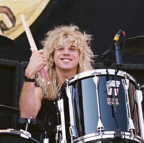 Steven Adler, Rocker Boy, Cyndi Lauper, Axl Rose, Welcome To The Jungle, Mötley Crüe, The Duff, On Stage, Hard Rock