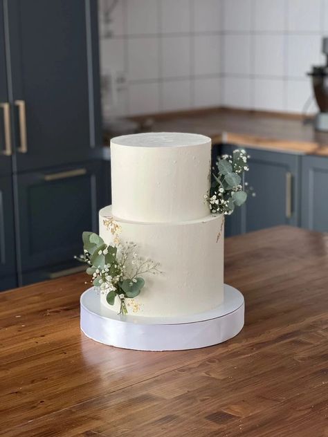 White Cake With Eucalyptus, Plain White Two Tier Cake, Plain Wedding Cakes Simple, Wedding Cake Designs Simple 2 Tier, Mini Cake Wedding, Wedding Cake Eucalyptus, Wedding Cake Olive, Plain Wedding Cakes, Simple Elegant Cakes