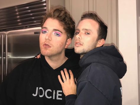 #shanedawson #rylandadams #shyland #shaneandfriends #shanedawsonandfriends Boyfriend Makeup, Ryland Adams, Shane And Ryland, Shane Dawson, 2024 Wedding, Really Funny Pictures, My Family, Really Funny, Youtubers