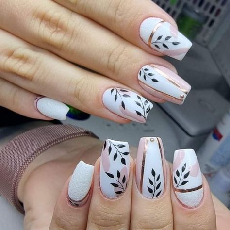 31 Easy gorgeous wedding nails ideas for 2023 | Nails Art Designs | Summer Nails 2023 Elegant Touch Nails, Trends Nails, Nail Art Designs Images, Romantic Nails, Nail Art Designs Summer, Short Nails Art, Nail Art Designs Videos, Professional Nail Art, July Nails