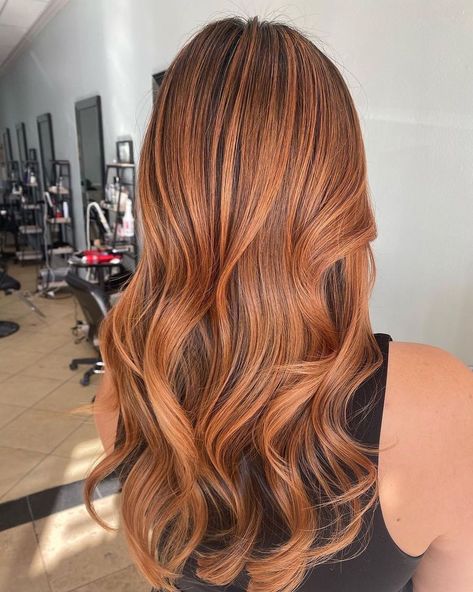 Copper Balayage Hair, Copper Hair With Highlights, Copper Blonde Balayage, Dimensional Balayage, Balayage Hair Copper, Highlights Hair Color, Dimensional Hair Color, Red Hair With Blonde Highlights, Red Balayage Hair