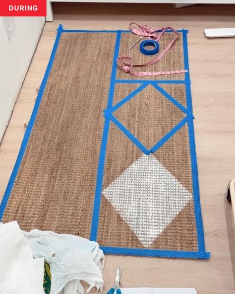 Painting An Area Rug, Diy Painted Jute Rug, Painting A Jute Rug, Painting Jute Rug Diy, Painted Jute Rug, Jute Diy Ideas, Paint Jute Rug, Jute Rug Diy, Diy Jute Rug