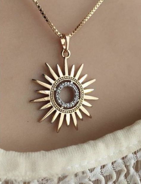 Womens Necklaces Simple, Necklaces Simple, Women Necklaces, Pendant Necklace Simple, Flower Crystal, Gold Pendant Jewelry, Golden Sun, Crystal Pendant Necklace, Necklace Fashion