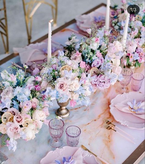 Wedding Reception Pastel Colors, Pastel Colors Wedding Decoration, Pastel Pink And Lilac Wedding, Wedding Lilac Decoration, Bridal Shower Pastel Colors, Lilac And Light Pink Wedding, Pastel Lilac Wedding, Lilac And Pink Wedding Theme, Pink And Purple Wedding Aesthetic