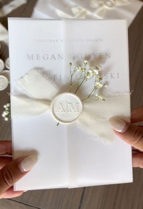 Wedding Door Decorations, Classic Wedding Invitations Elegant, Wedding Doors, Candle Wedding Centerpieces, Cricut Wedding, Wedding Invitation Inspiration, White Wedding Invitations, Simple Invitation, Classic Wedding Invitations