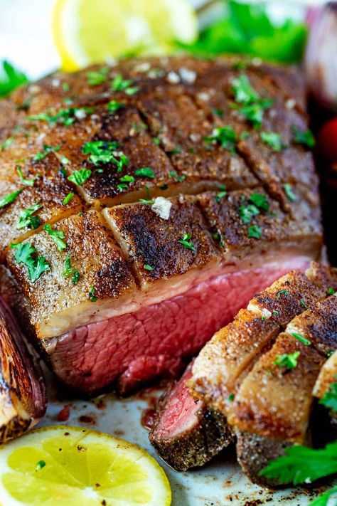 Picana Steak Recipes Oven, How To Cook Picanha Steak, Picanha Steak Recipe Oven, Picanha Roast Recipe, Pichana Roast, Pichana Steak Recipe, Picanha Recipes, Beef Picanha, Picanha Steak Recipe