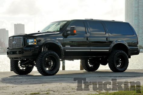 Ford Excursion Diesel, Custom Lifted Trucks, Trucks Lifted Diesel, Lifted Ford, Lifted Chevy, Lifted Truck, Jacked Up Trucks, Lifted Cars, Ford Excursion