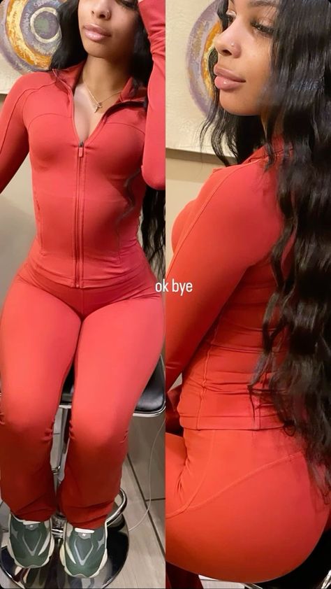 Baddie Gym Fits, Legwarmer Outfit, Earmuff Outfit, Pink Dress Fall, Outfit Ideas Uggs, Gym Outfit Summer, Pink Outfit Casual, Casual Outfit School, Bodysuit Outfit Ideas