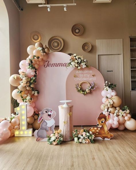 Sims Luv Creations (@simsluvcreations) • Instagram photos and videos Bambi Balloon Garland, Forest Theme Backdrop, Bambi First Birthday Theme, Babys First Birthday Themes, Baby Shower Arch Ideas, Bambi Party Ideas, Bambi First Birthday, Bambi Baby Shower Ideas, First Birthday Decoration Ideas