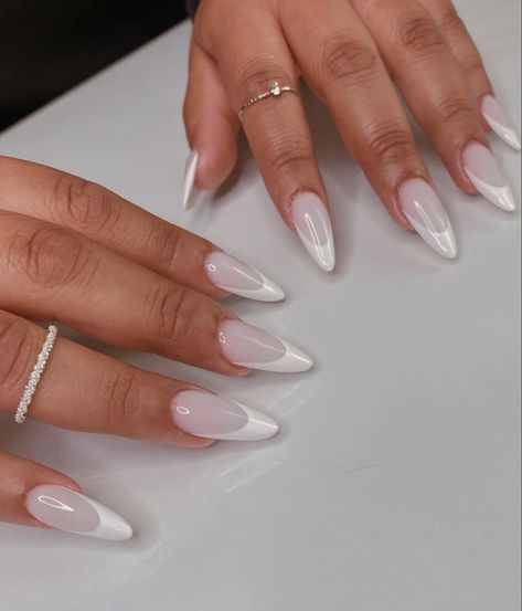 Shiny White Almond Nails, Almond Nails French Design, White On White French Tip Nails Almond, Milky White French Nails Almond, White Chrome Nails Almond French, White French Chrome Nails Almond, Milky White Nails With French Tip, Cloudy White French Tip Nails, Milky White Nails French Tip