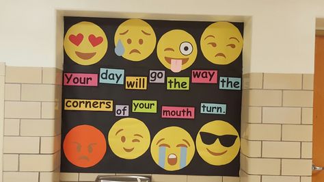 Motivational Emojis bulletin board for school hallway. Emoji Bulletin Board Ideas For School, Emoji Bulletin Board, Bulletin Board For School, Emoji Classroom Theme, Bulletin Boards Ideas, Counselor Bulletin Boards, Counseling Bulletin Boards, Hallway Bulletin Boards, Door Bulletin Boards