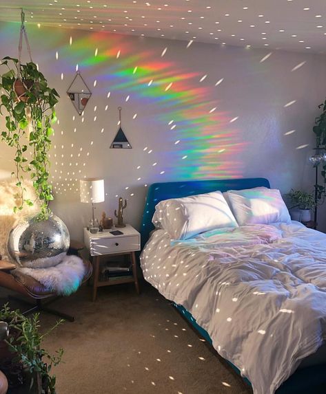 Disco Rainbow Room Vibes @bobwolfley ✨🌈 Vibe Bedroom Ideas, Vibe Bedroom, Rainbow Bedroom, Room Vibes, Bedroom Ideas Aesthetic, Rainbow Room, Aesthetic Rooms, Bedroom Aesthetic, Room Ideas Bedroom