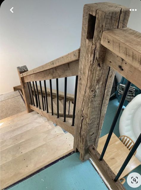 Stair Railings Farmhouse, Farmhouse Staircase, Diy Stair Railing, Rustic Staircase, Rustic Stairs, Wood Wall Design, Reclaimed Wood Beams, Wood Railing, Stair Railing Design